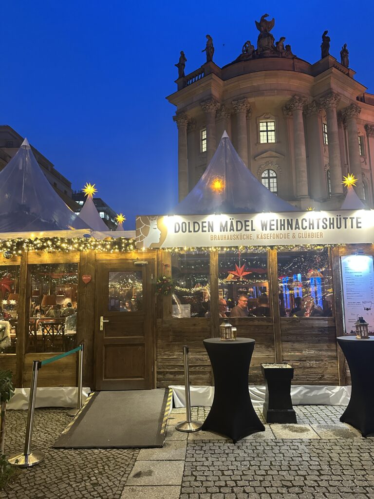 Dolden Mädel Weihnachtshütte